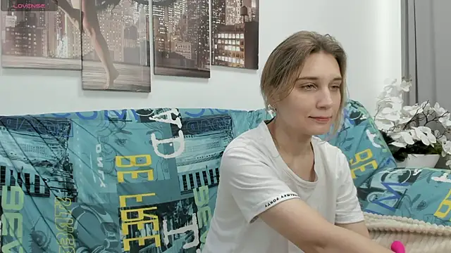 Tenderly Sophie online show from 12-20-25, 01:12