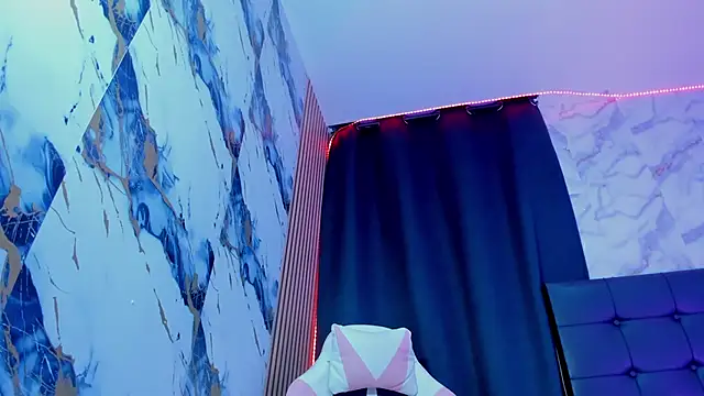 Scarlet DLuce online show from 02-26-26, 08:57