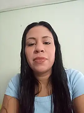 LeilaTaylor online show from 12-14-25, 02:33