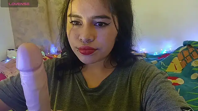 Magic Alicee  online show from 11-08-25, 03:29