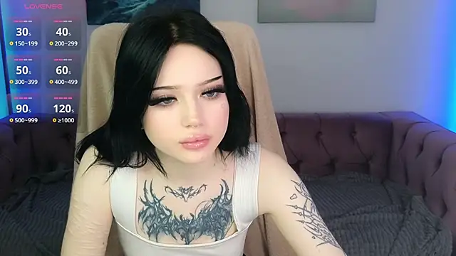 Emma Kirks online show from 01-11-26, 03:39