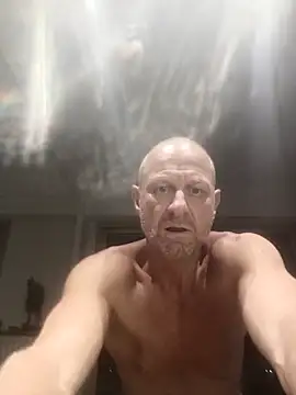 Marco06380 online show from 10-31-25, 12:11