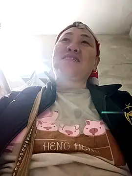 Snapshot of chich-bong chatting on 11-15-25, 03:19 chich-bong online show from 11-15-25, 03:19