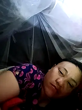 Snapshot of chich-bong chatting on 11-20-25, 11:15 chich-bong online show from 11-20-25, 11:15