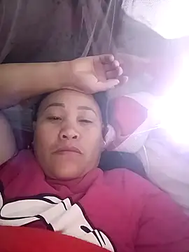 Snapshot of chich-bong chatting on 11-21-25, 02:49 chich-bong online show from 11-21-25, 02:49