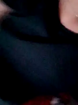 Snapshot of Fucksquirt2k chatting on 10-26-25, 05:24 Fucksquirt2k online show from 10-26-25, 05:24