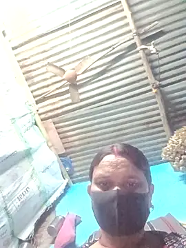 Snapshot of QRAN_YELESA chatting on 10-30-25, 01:12 QRAN YELESA online show from 10-30-25, 01:12