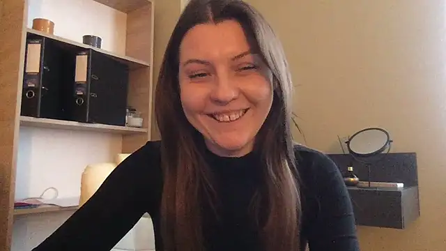 DollyRoma online show from 10-22-25, 01:00