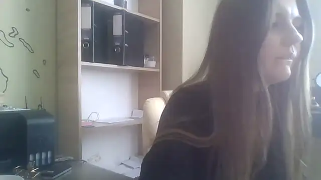 DollyRoma online show from 10-27-25, 09:57