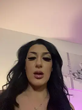 claraseloura online show from 11-27-25, 07:49