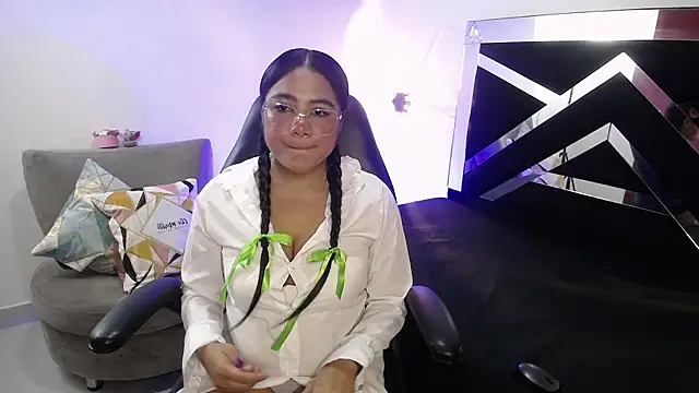 MelissaHex online show from 10-31-25, 07:59