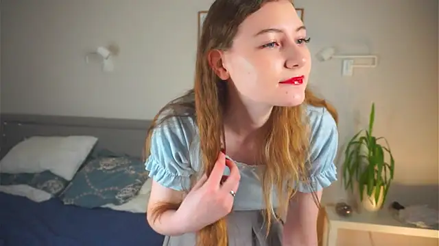 MegganKinson online show from 11-04-25, 05:06