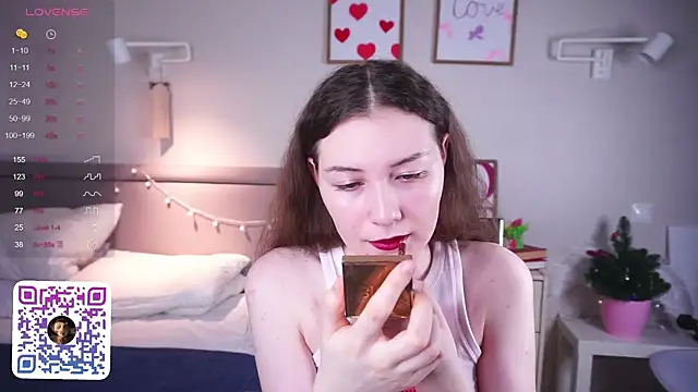 MegganKinson online show from 03-04-26, 05:13