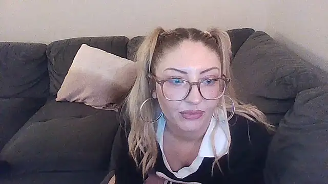 assstrogirl online show from 11-09-25, 05:22