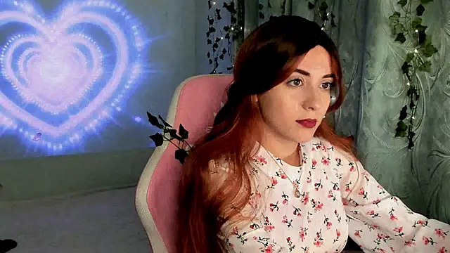 Snapshot of Phantomix chatting on 10-28-25, 03:25 Phantomix online show from 10-28-25, 03:25