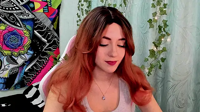 Snapshot of Phantomix chatting on 11-01-25, 01:13 Phantomix online show from 11-01-25, 01:13