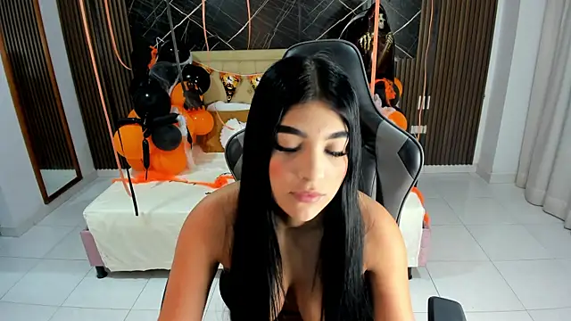 Milu 17 online show from 11-04-25, 10:58