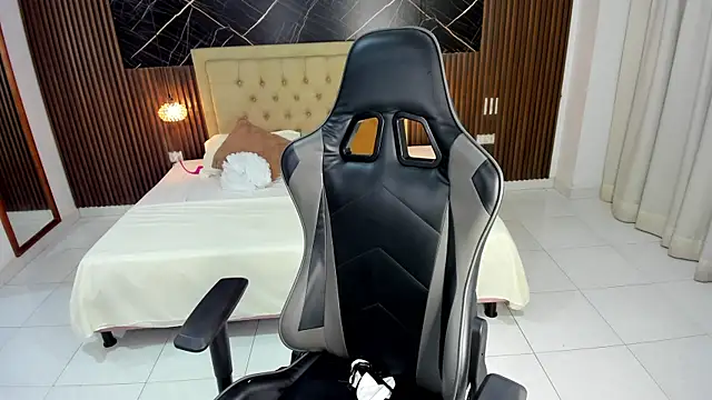 Milu 17 online show from 11-13-25, 10:58