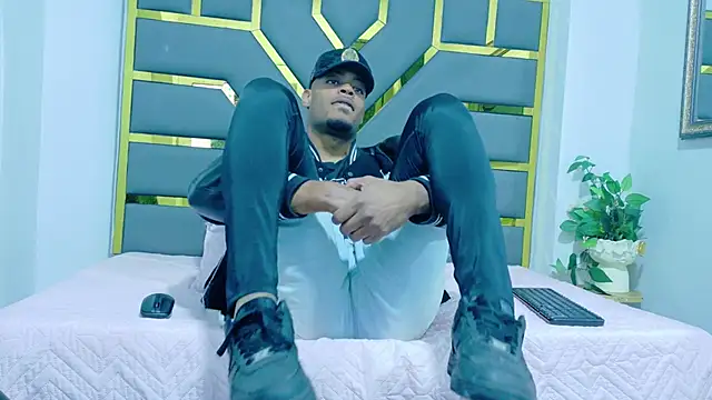 Neytanmalcon online show from 11-20-25, 08:52