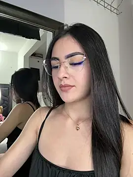 IslaCole online show from 02-01-26, 10:52