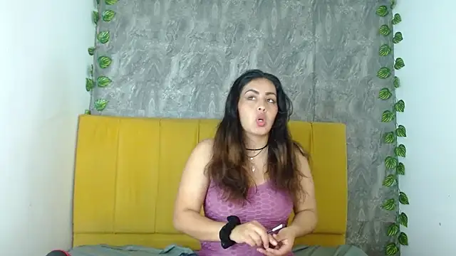 amara leoncm online show from 11-07-25, 01:27