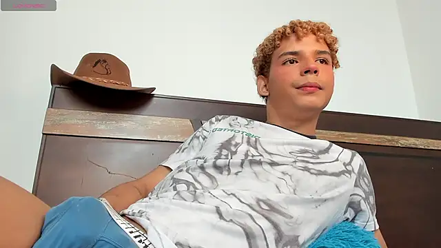 Daark Eros online show from 11-13-25, 04:17