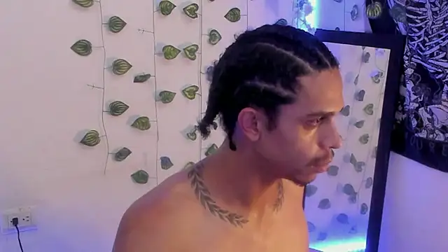 aaron play online show from 11-08-25, 01:33