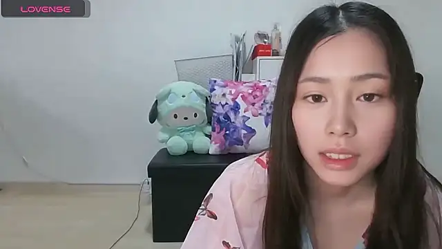 Snapshot of rinrincom chatting on 11-08-25, 11:32 rinrincom online show from 11-08-25, 11:32