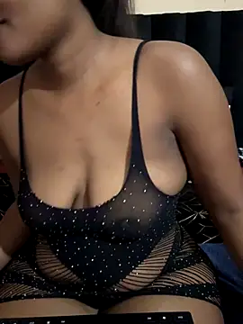 Nicole bash online show from 10-31-25, 06:47