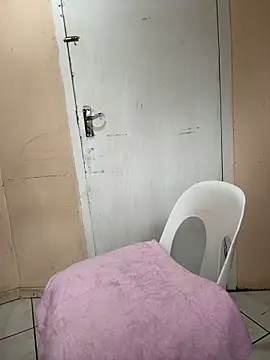 Nicole bash online show from 12-21-25, 07:48