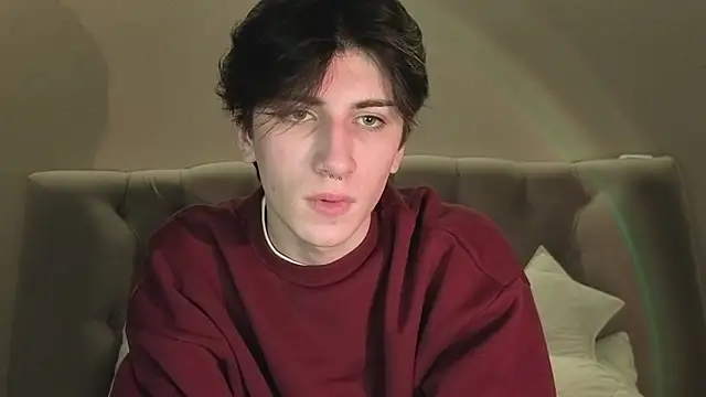 Oliver star boy  online show from 02-13-26, 05:53