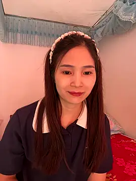 Pig pig11 online show from 12-18-25, 04:51