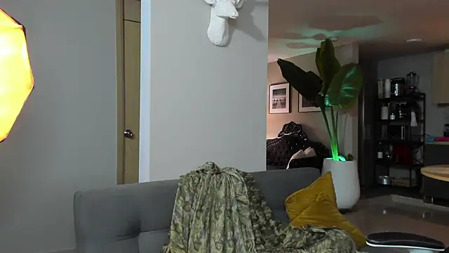 Paul Reybor online show from 11-23-25, 03:06