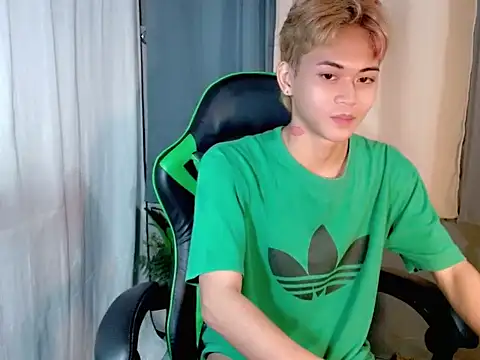 AsianCuteGuy21 online show from 02-03-26, 09:14