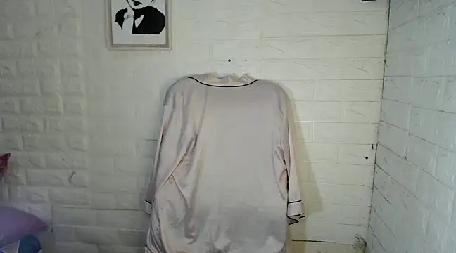 Snapshot of EmpressArci chatting on 02-03-25, 08:02 EmpressArci online show from 02-03-25, 08:02