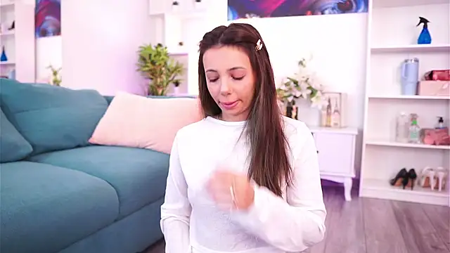 Aisha Bee online show from 11-28-25, 10:07