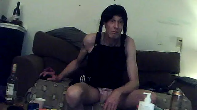 Snapshot of MannenKut chatting on 11-30-25, 02:15 MannenKut online show from 11-30-25, 02:15