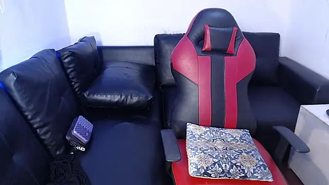 ebony amazing online show from 10-27-25, 01:59