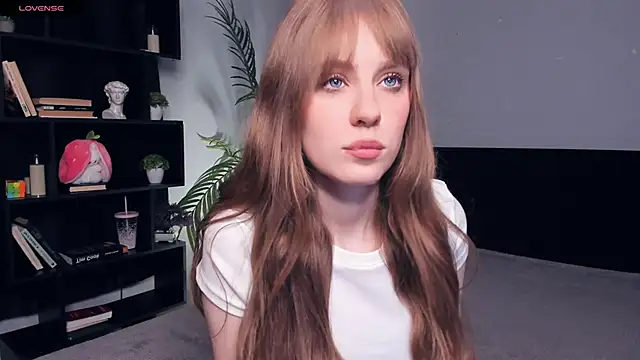 TessaStruble online show from 11-02-25, 08:06