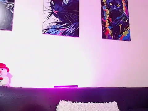 Caroline Jons online show from 12-01-25, 01:05