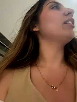 sarah honey   online show from 11-03-25, 01:56