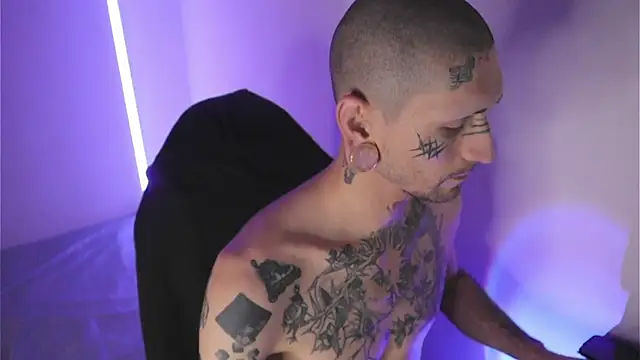 TokyoHatsumoto online show from 02-02-26, 11:03