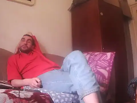 Snapshot of alin42xx chatting on 11-10-25, 08:02 alin42xx online show from 11-10-25, 08:02