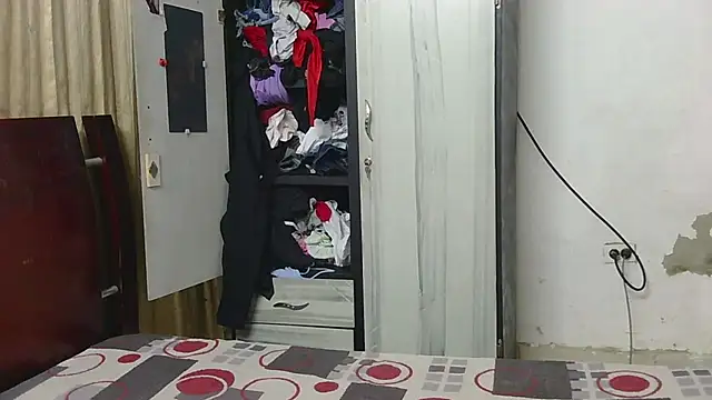 Snapshot of fer_luna chatting on 11-28-25, 04:26 fer luna online show from 11-28-25, 04:26