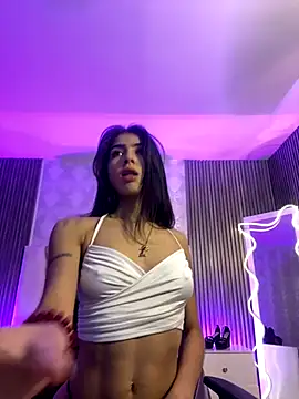 MAIILY TAY online show from 11-16-25, 12:33