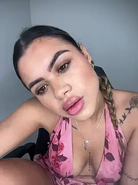 Alanna-foxx online show from 11-11-25, 11:16