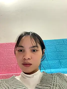 Snapshot of Tina_x chatting on 12-16-25, 07:35 Tina x online show from 12-16-25, 07:35