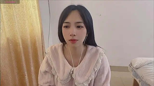 by-Hannah online show from 11-13-25, 02:10