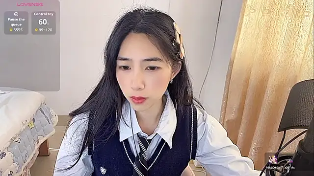 by-Hannah online show from 12-18-25, 02:28