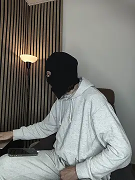 findomhot online show from 12-19-25, 06:48